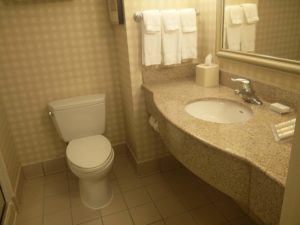 The large bathroom to go with the large room